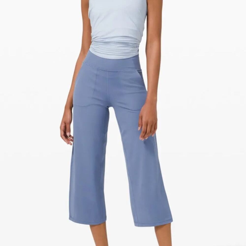 Lululemon Align Wide Leg Crop 23" Blue Size 4